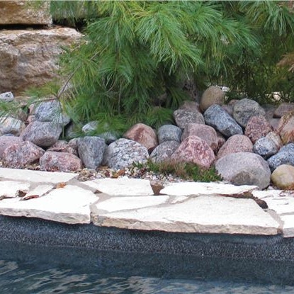 Canadian Cobbles Pool